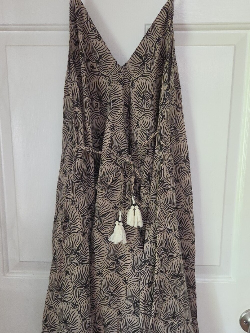 Cost Plus World Market Women Jump Suit in Tan and Black Print - Picture 5 of 6